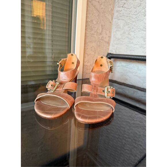 Stuart Weitzman Strappy Sandals‎ Heel Womens 8.5M Beige Croc Embossed Leather - Picture 7 of 10